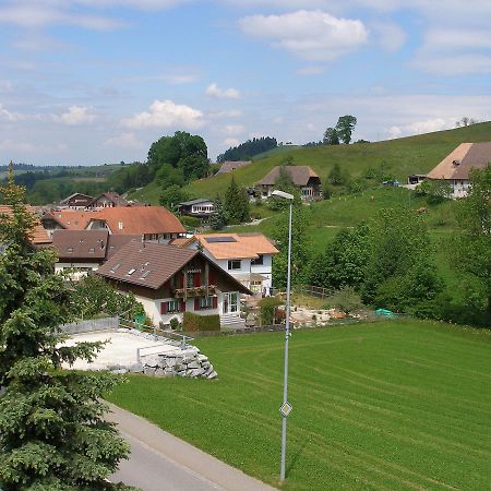 Wyssachen Gasthof Roessli מראה חיצוני תמונה